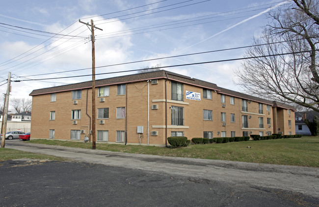 905-911 Neal Ave in Dayton, OH - Foto de edificio - Building Photo