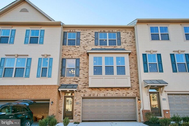 property at 43428 Robey Sq