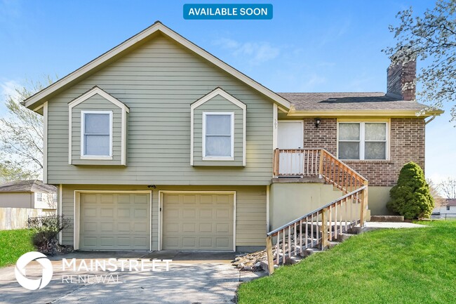 property at 505 NW Willow Dr
