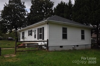 2204 Acme Rd in Belmont, NC - Building Photo - Building Photo