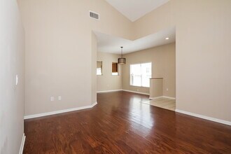 12336 Hollybush Terrace in Lakewood Ranch, FL - Building Photo - Building Photo