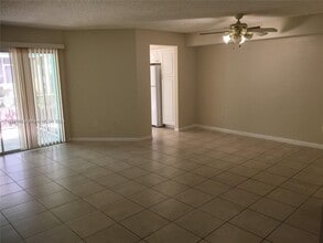 2641 SE 20th Ct in Homestead, FL - Building Photo - Building Photo