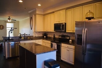 966 S Macon St. in Baltimore, MD - Building Photo - Building Photo