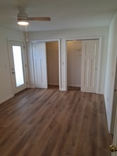 1403 N Glendale St in Marion, IL - Foto de edificio - Building Photo