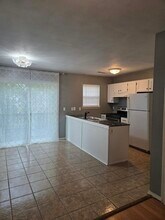 501 Braithwaite St in Bentonville, AR - Building Photo - Building Photo