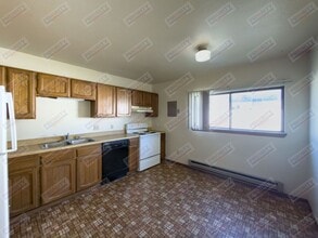 1311 Eagles Nest Cir in Gillette, WY - Building Photo - Building Photo