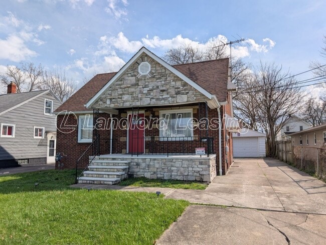 property at 622 E 34th St