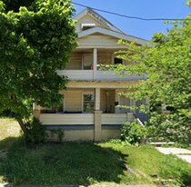 934 Alhambra Rd in Cleveland, OH - Building Photo