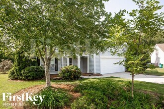 4805 Walnut Grove St in Harrisburg, NC - Foto de edificio - Building Photo