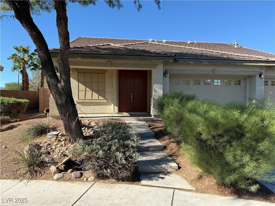 8053 Ken Smith Falls St in North Las Vegas, NV - Building Photo