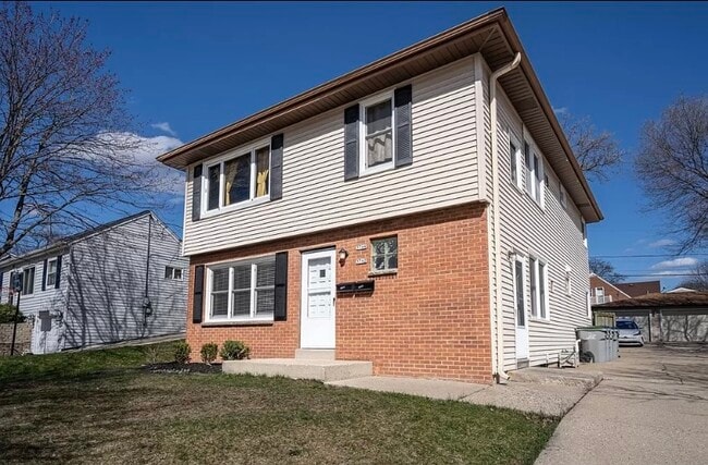 property at 3744 S 90th St