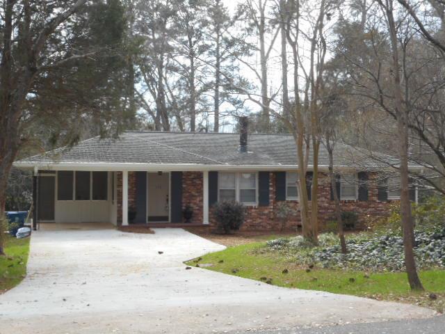 130 Greencrest Dr in Athens, GA - Building Photo