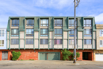 Oceanview Apartments in San Francisco, CA - Building Photo - Building Photo