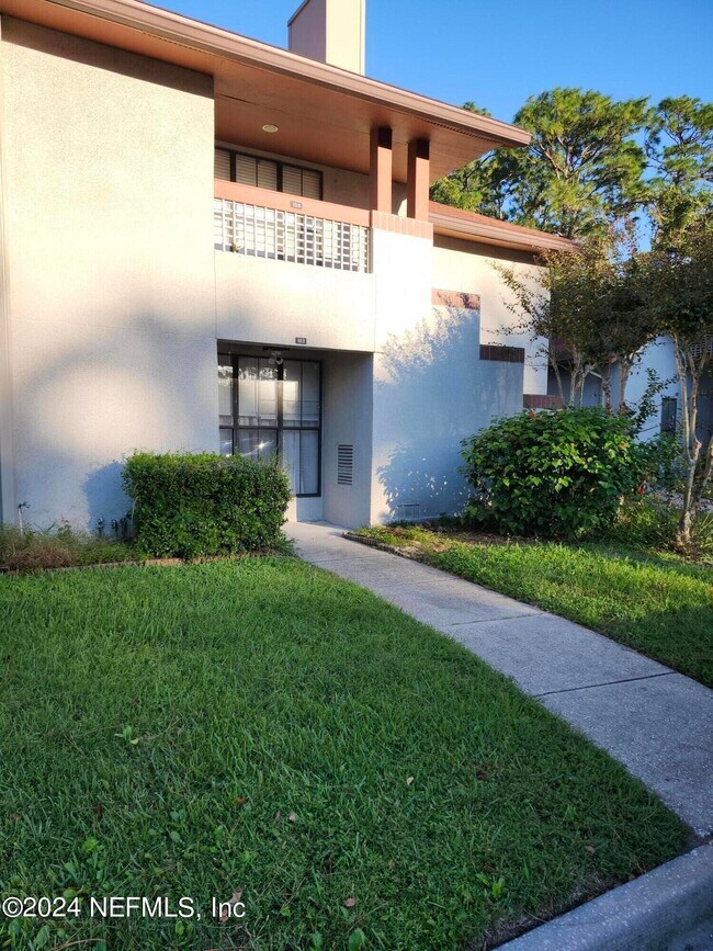 103 Branch Wood Ln in Jacksonville, FL - Foto de edificio - Building Photo