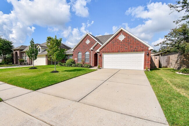 13007 Northwood Glen Ln in Tomball, TX - Building Photo - Building Photo