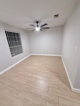 4709 Auburn Dr in Killeen, TX - Foto de edificio - Building Photo