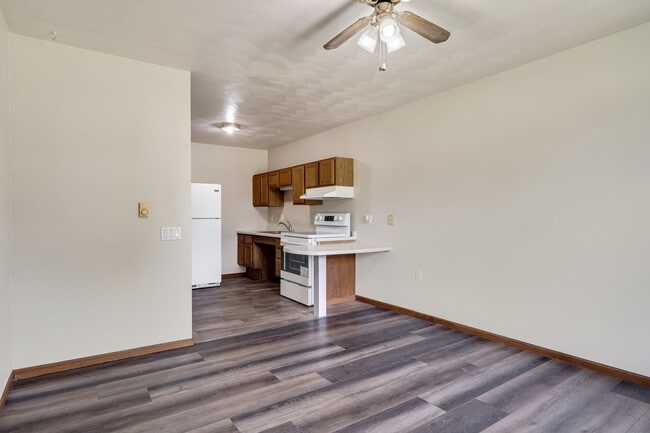 property at 121 Steiner Terrace