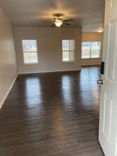 21594 S Harrison St in Spring Hill, KS - Building Photo - Building Photo