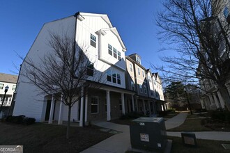 2115 Irvin Ct in Kennesaw, GA - Foto de edificio - Building Photo