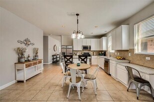 2925 Clear Creek Dr in Rockwall, TX - Building Photo