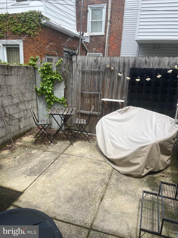 property at 433 Cross St