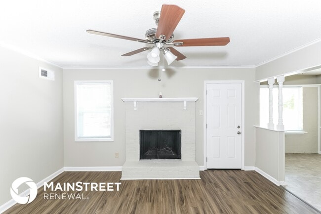 6076 Elk Grove Rd in Memphis, TN - Building Photo - Building Photo