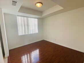 305 W Newby Ave, Unit J in San Gabriel, CA - Building Photo - Building Photo
