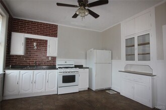 4614 Cecil Pl in St. Louis, MO - Building Photo - Building Photo