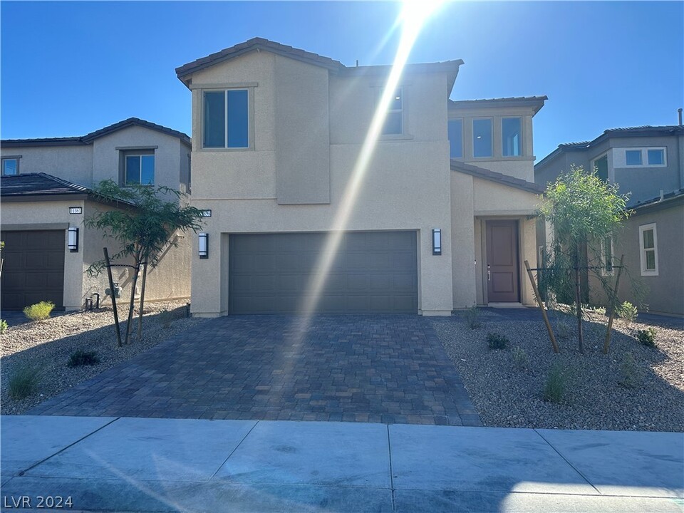 11353 Sonny Miller Ct in Las Vegas, NV - Building Photo