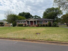 413 Harolds Dr NW in Huntsville, AL - Building Photo