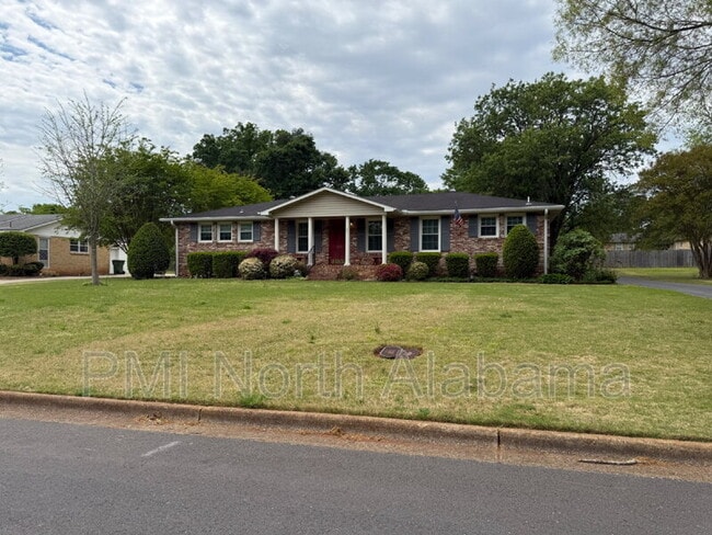 property at 413 Harolds Dr NW