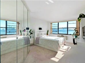 7000 Kennedy Blvd E in Guttenberg, NJ - Foto de edificio - Building Photo