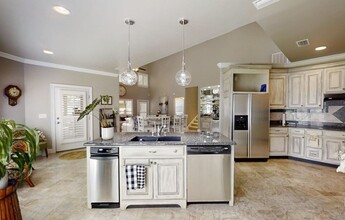 609 St Andrews Dr in Gulf Shores, AL - Building Photo - Building Photo
