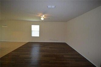 1429 Raven Dr W in Sherman, TX - Building Photo - Building Photo