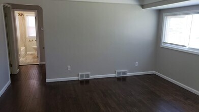 11357 Winston Ave in Redford Township, MI - Building Photo - Building Photo