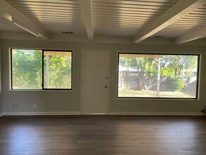 2341 Cortez Ln in Sacramento, CA - Building Photo - Building Photo