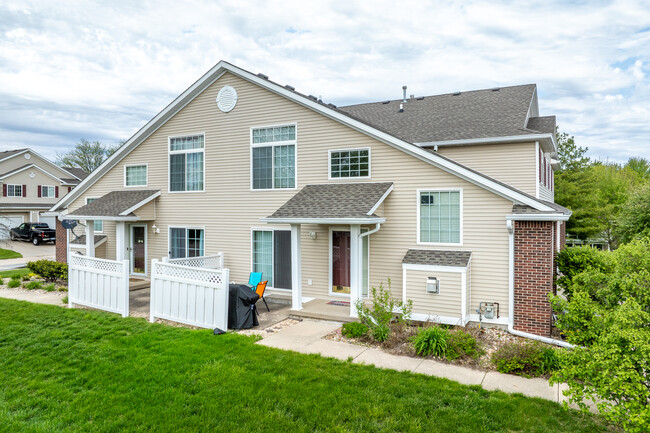 Bent Tree Meadows in Johnston, IA - Building Photo - Building Photo