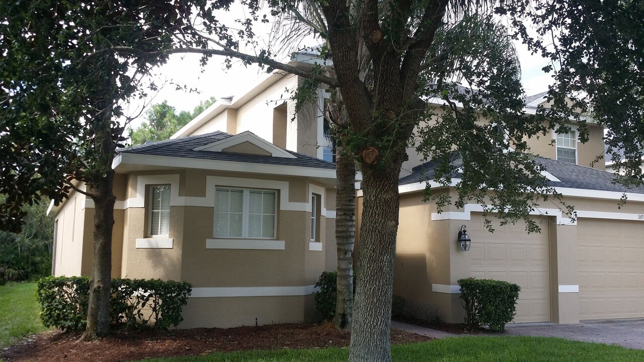 3875 Heirloom Rose Pl in Oviedo, FL - Building Photo
