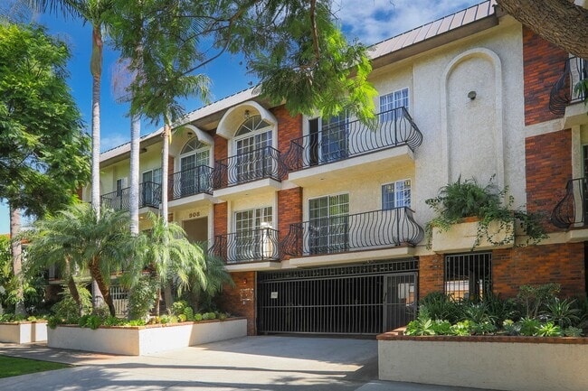 908 S Shenandoah St in Los Angeles, CA - Building Photo - Building Photo