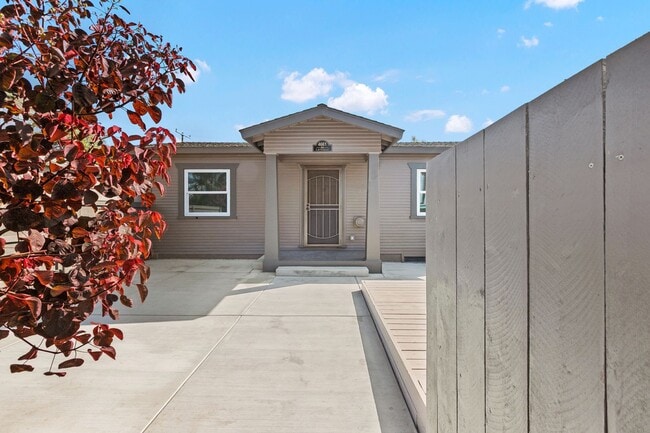 property at 4661 Larkspur St