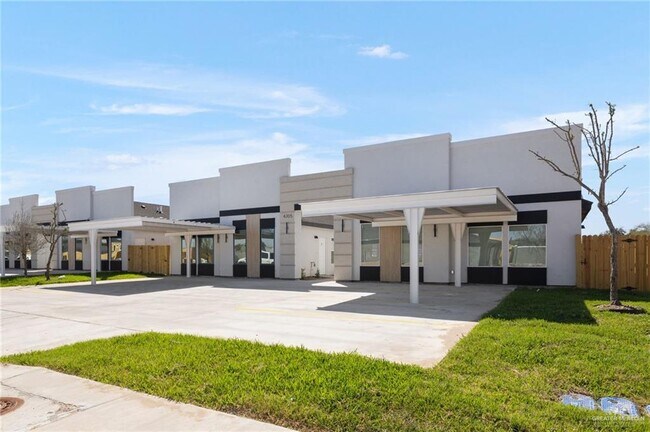 21 Heron Ave in McAllen, TX - Building Photo - Building Photo