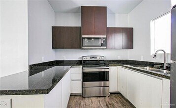 3907 Valeria St in Edinburg, TX - Building Photo - Building Photo