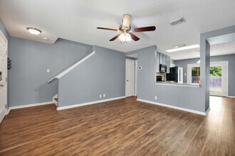 9230 New Kenton in San Antonio, TX - Building Photo - Building Photo