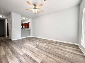 611 W Grove Ave in Springdale, AR - Building Photo - Building Photo