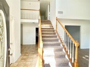 640 Suwanee Lakes Cir NW in Suwanee, GA - Building Photo - Building Photo