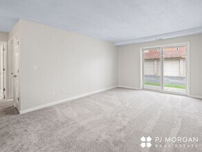 5016 California St in Omaha, NE - Building Photo - Building Photo