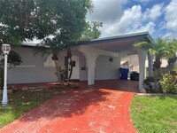 6220 SW 9th St in North Lauderdale, FL - Building Photo - Building Photo