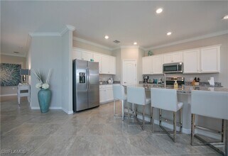 1555 Marton Ct in Naples, FL - Building Photo - Building Photo