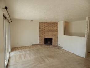 6363 Carlo Dr in Riverside, CA - Building Photo - Building Photo