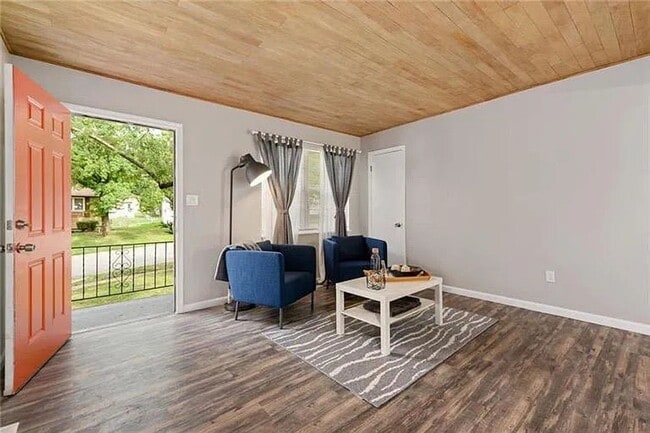 10404 Tullis Ave in Kansas City, MO - Building Photo - Building Photo